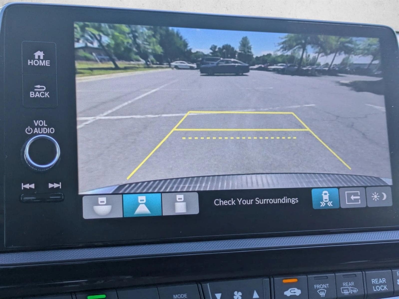 2026 Honda Odyssey Touring - Photo 14