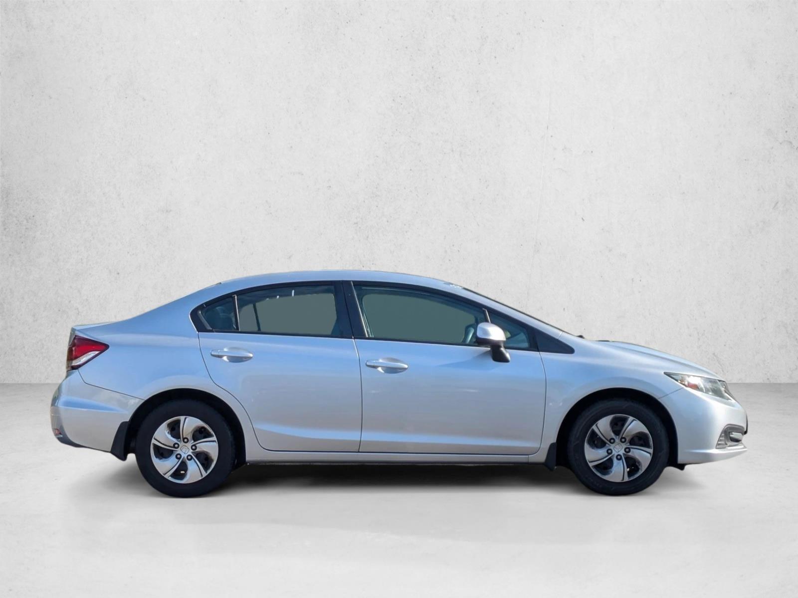 2013 Honda Civic LX photo 4