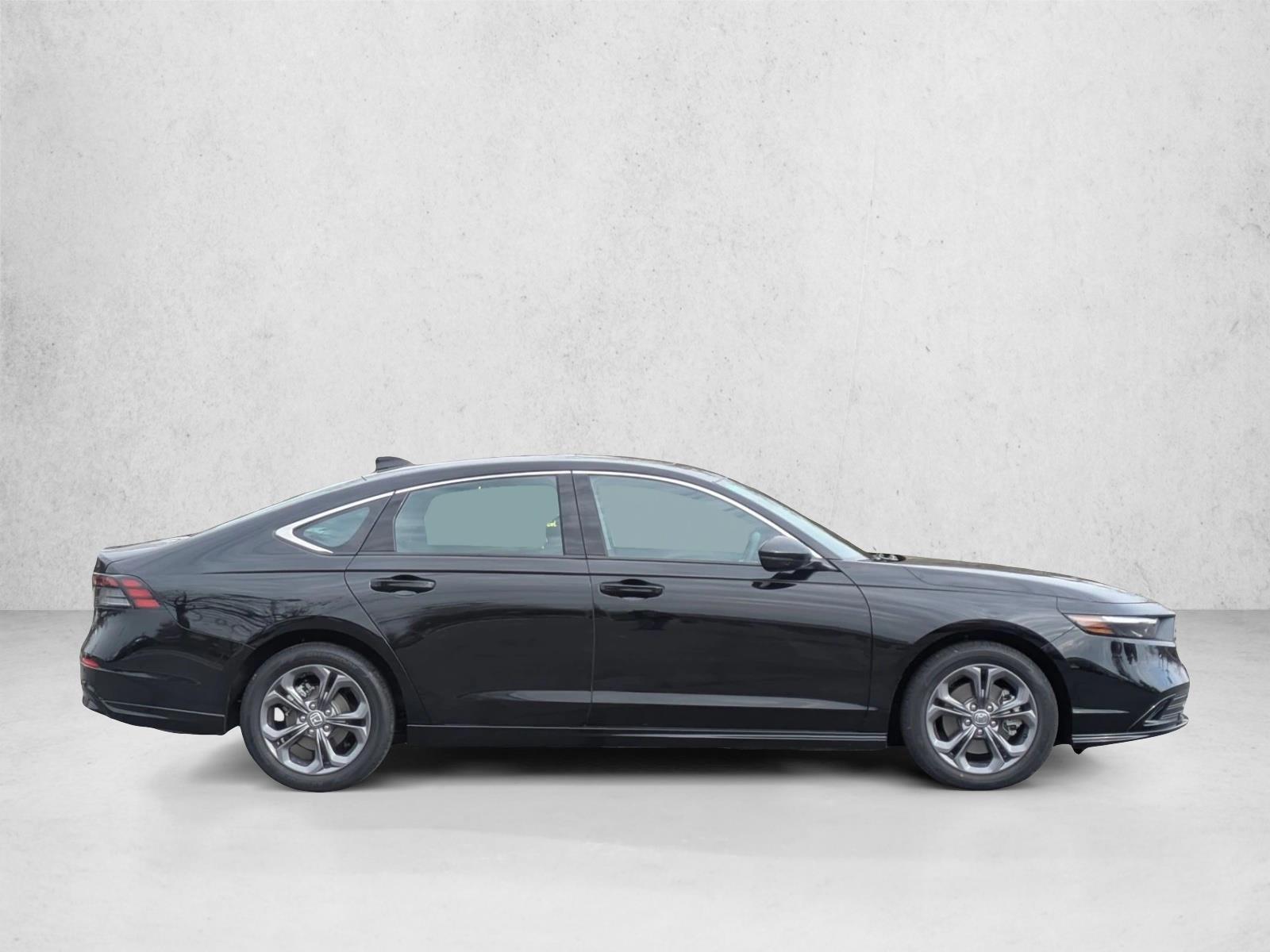 2024 Honda Accord Hybrid EX-L photo 2