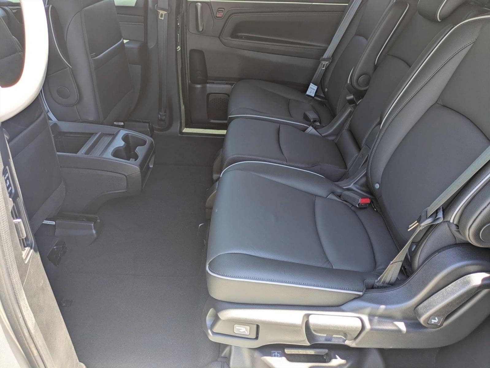 2026 Honda Odyssey Touring - Photo 21