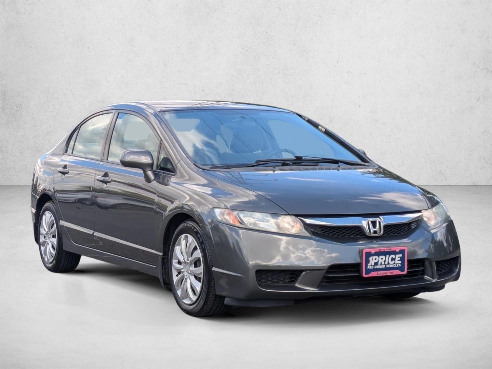 2010 Honda Civic LX photo 3