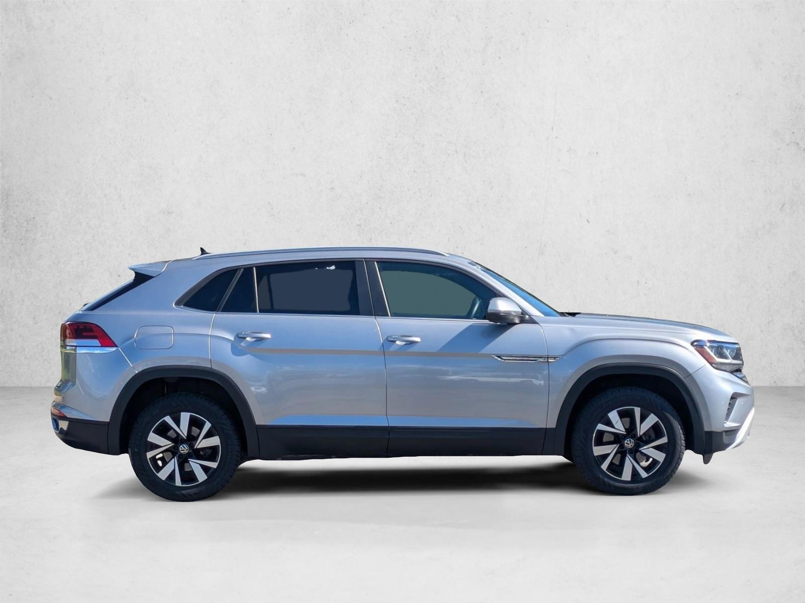 2021 Volkswagen Atlas Cross Sport SE photo 4