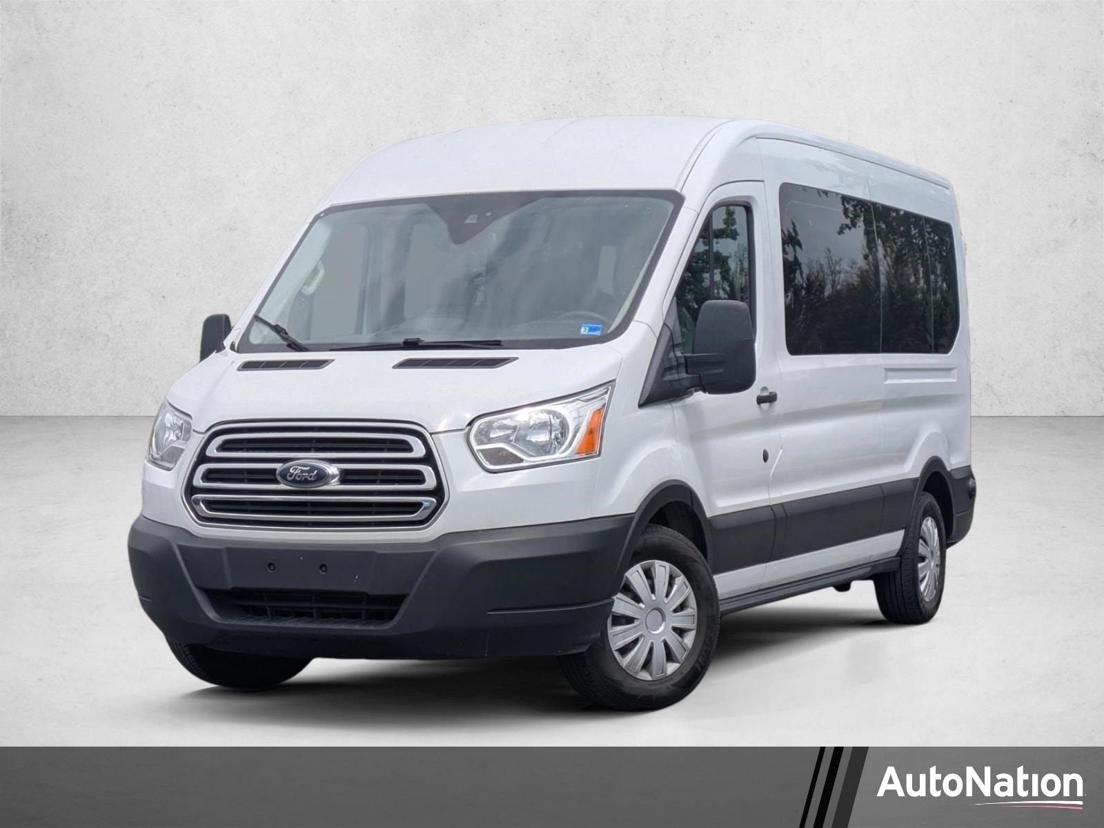 2019 Ford Transit 350 XLT Med Roof Sliding Pass. 148's photo
