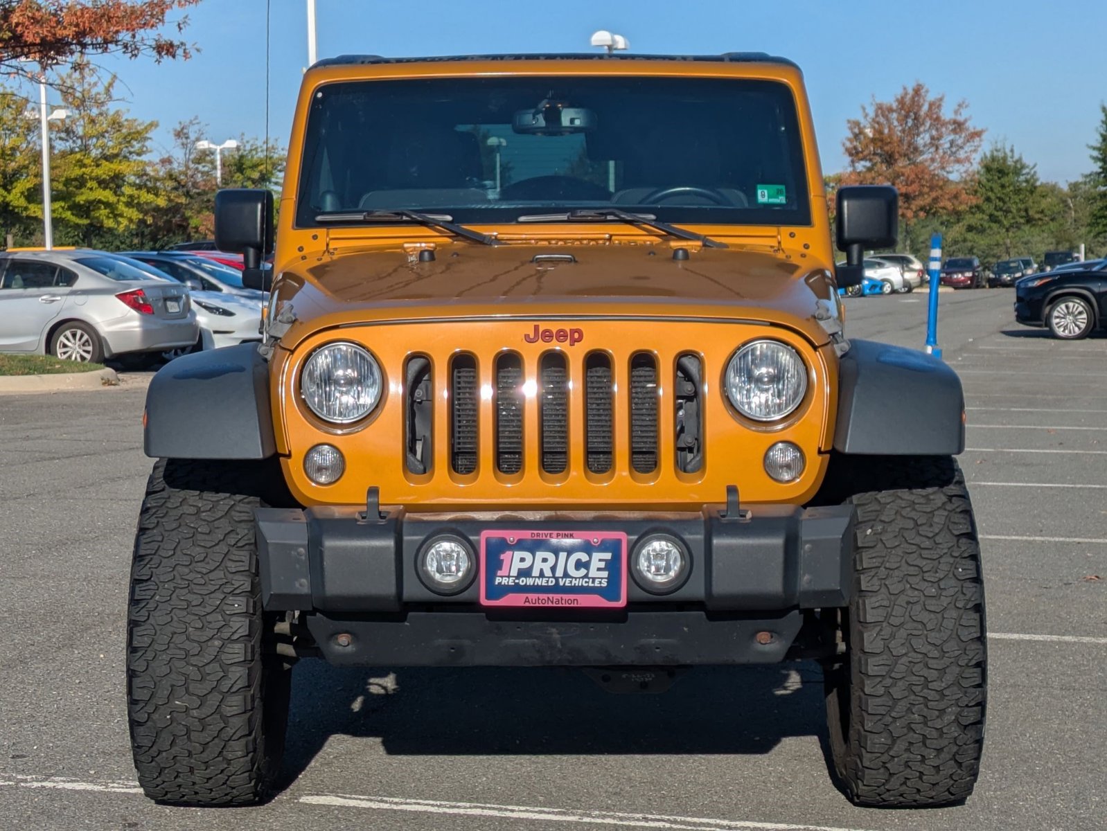 2014 Jeep Wrangler Unlimited Rubicon photo 2