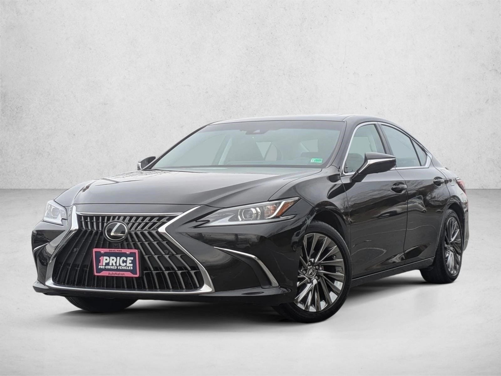 2024 Lexus ES Hybrid 300h Luxury's photo