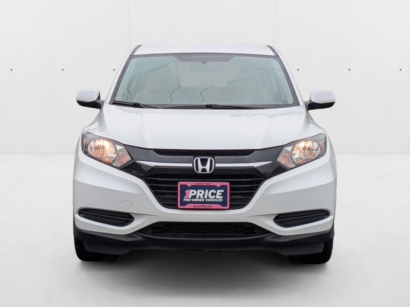 2018 Honda HR-V LX 2WD photo 2