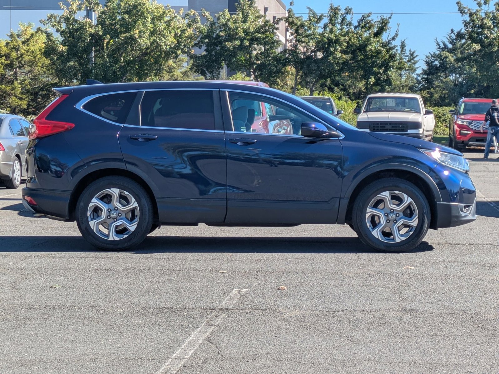 2017 Honda CR-V EX photo 4