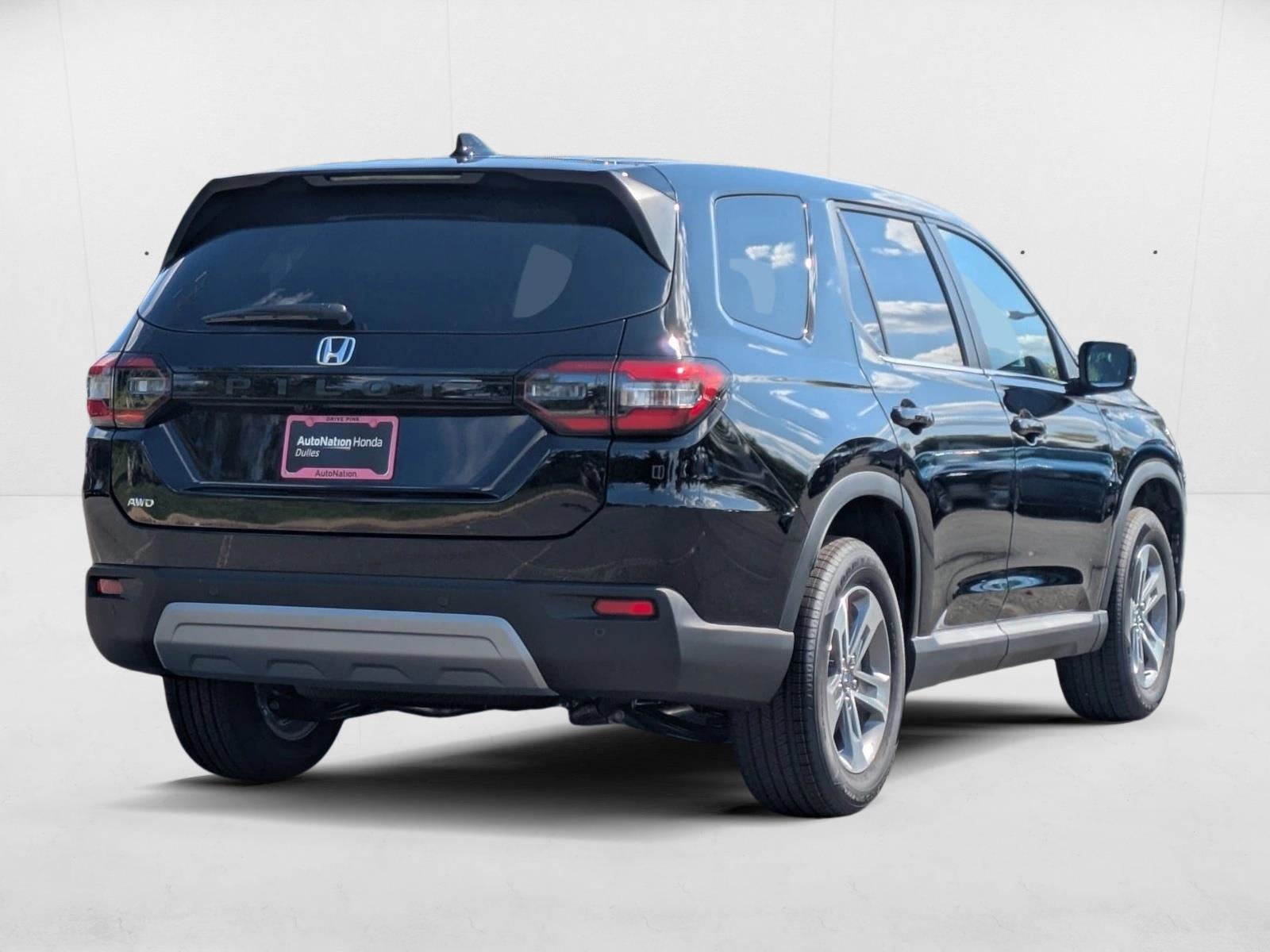 2025 Honda Pilot EX-L photo 2
