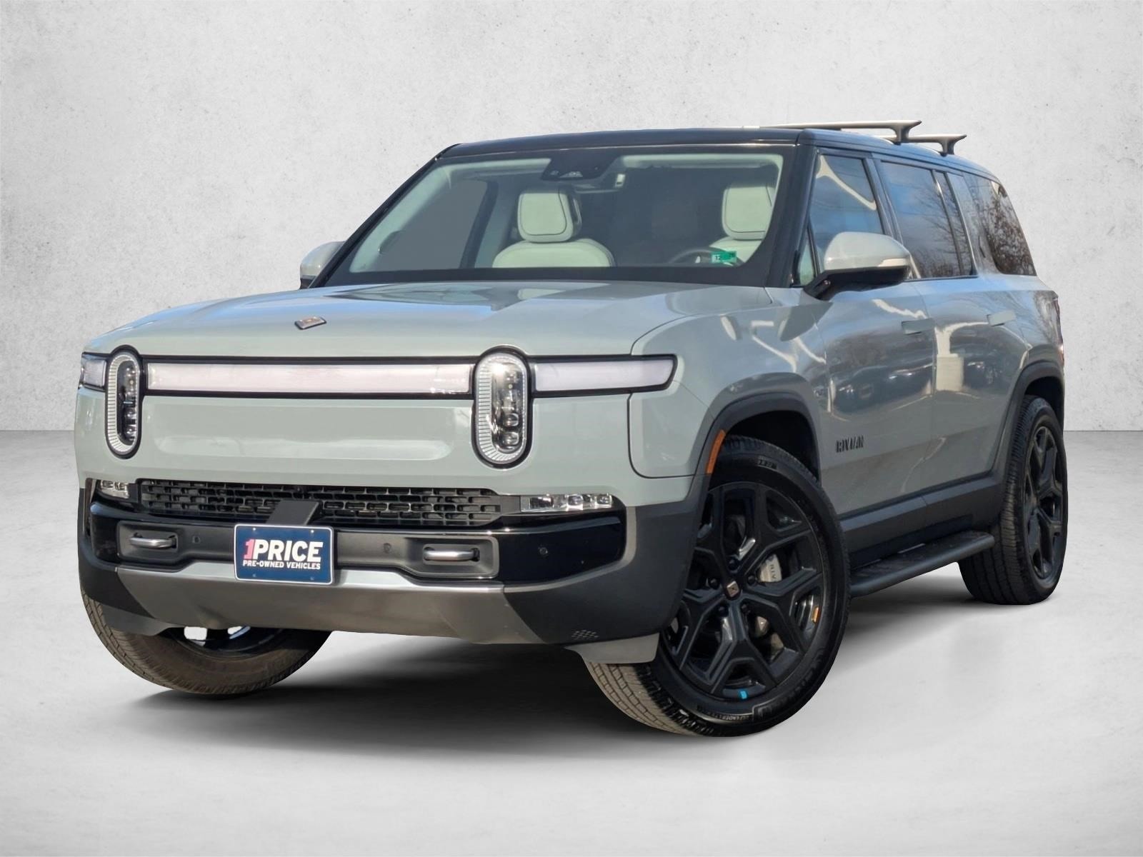 2023 Rivian R1S Adventure's photo