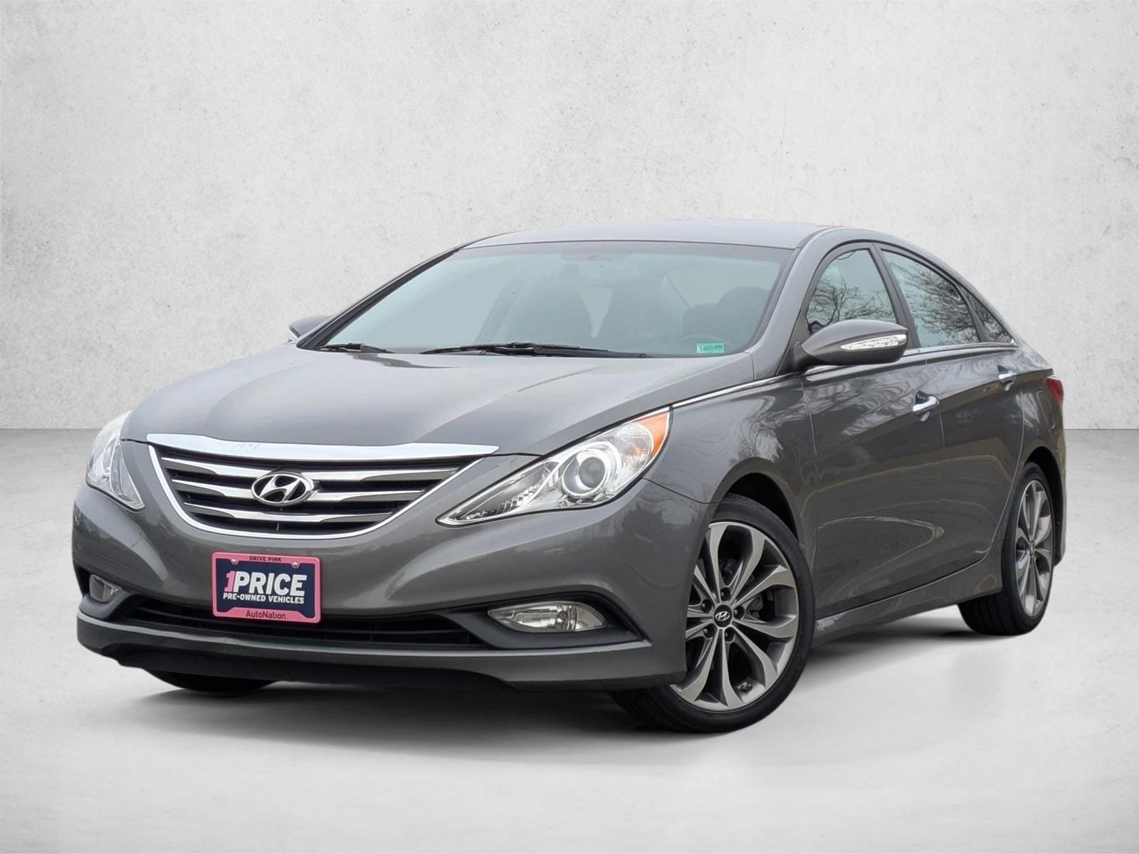 2014 Hyundai Sonata SE's photo