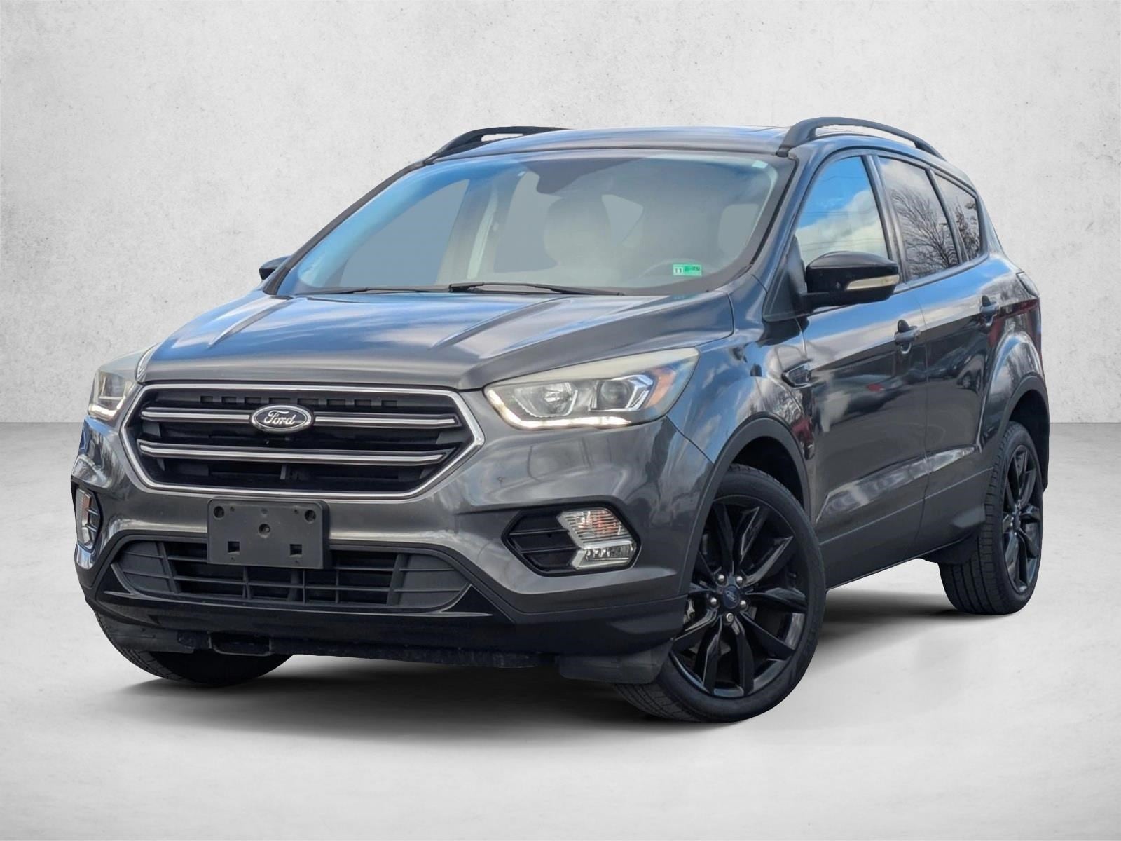 2017 Ford Escape Titanium's photo