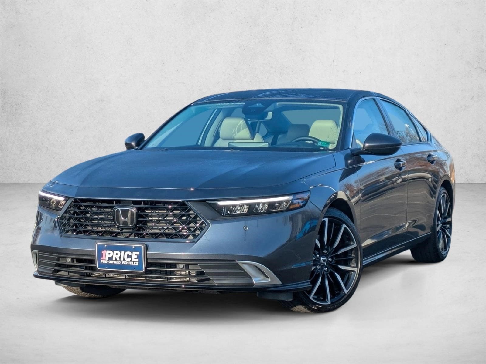 2025 Honda Accord Hybrid Touring's photo