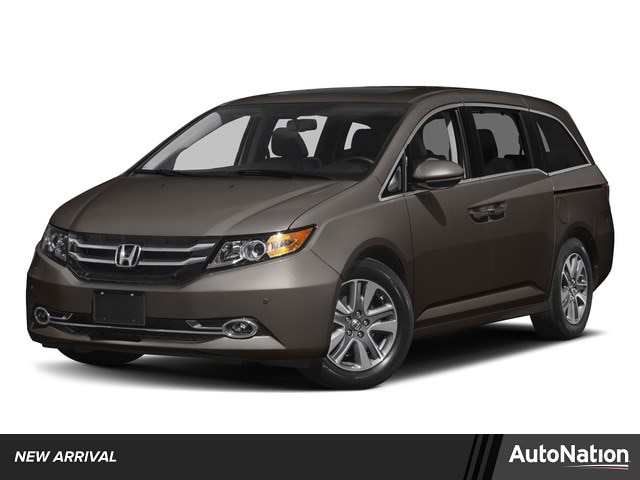 2017 Honda Odyssey Touring's photo