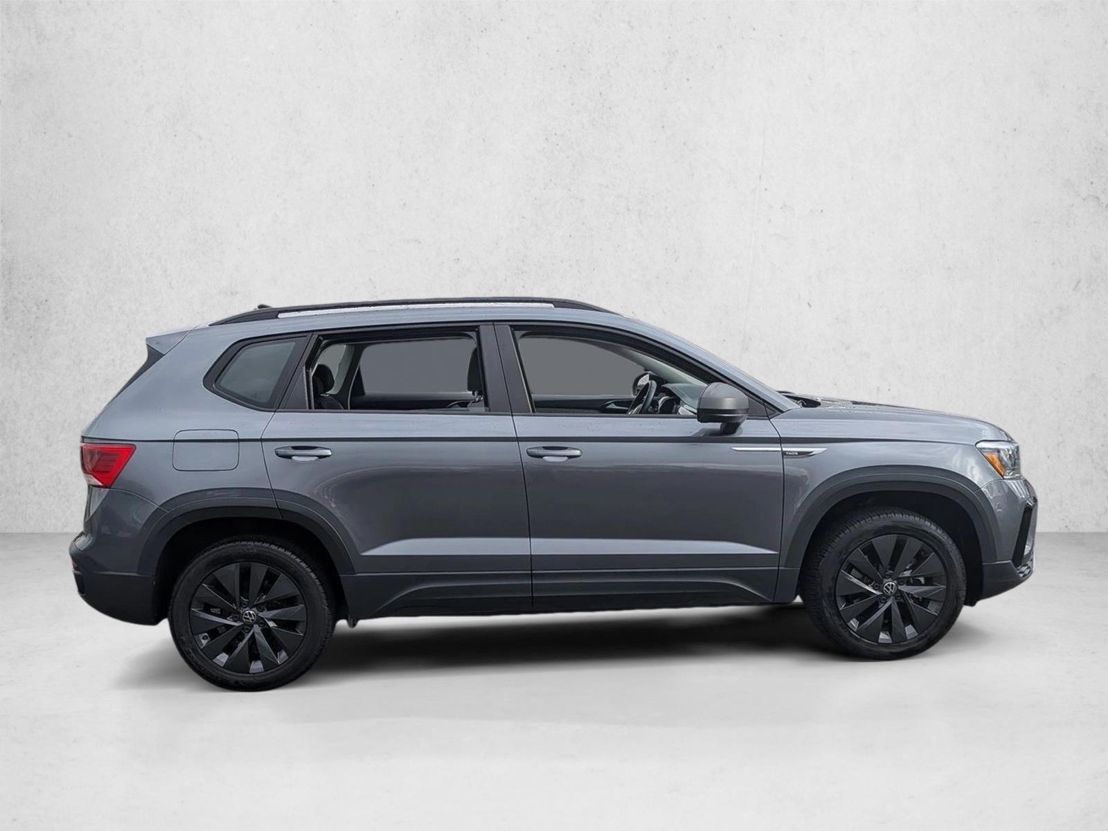 2024 Volkswagen Taos S photo 4