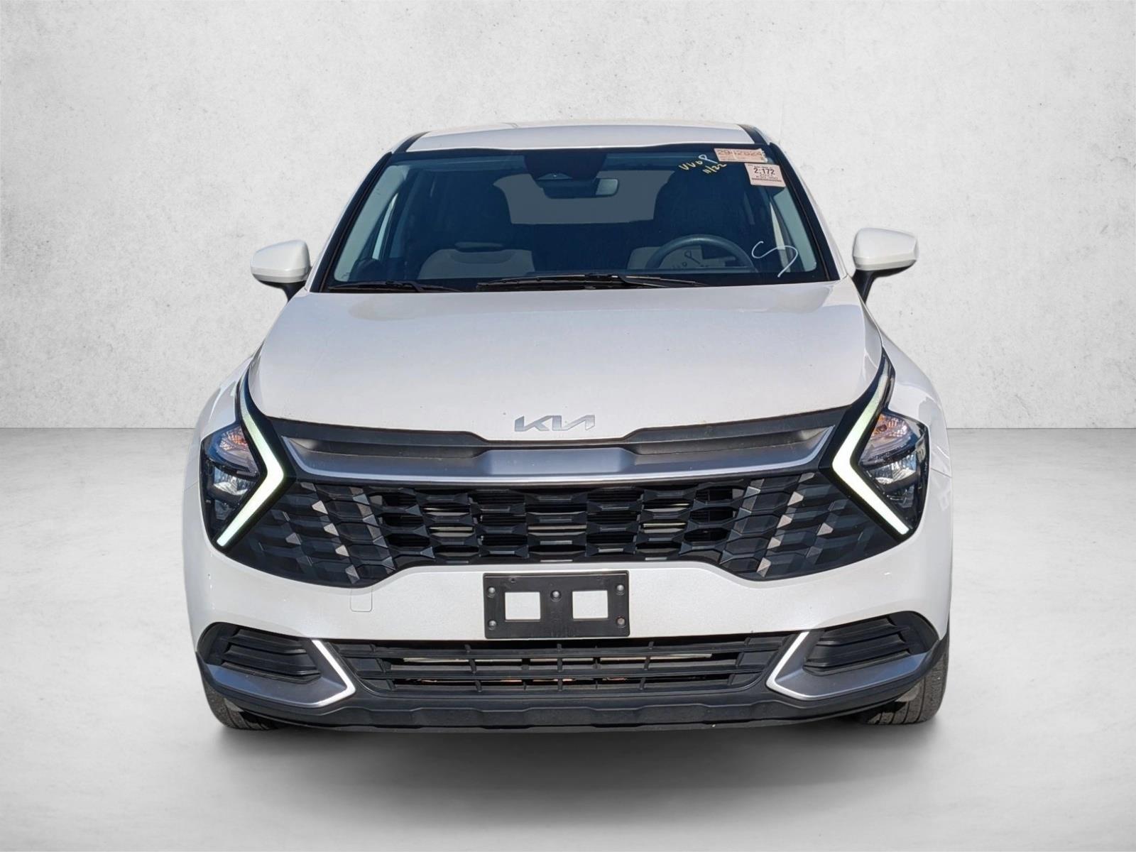 2023 Kia Sportage LX photo 2