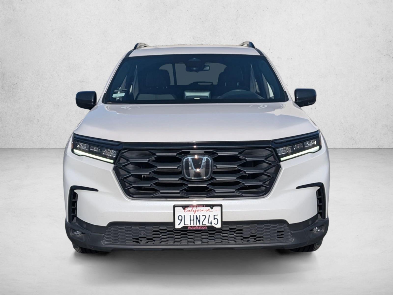 2024 Honda Pilot Sport photo 2