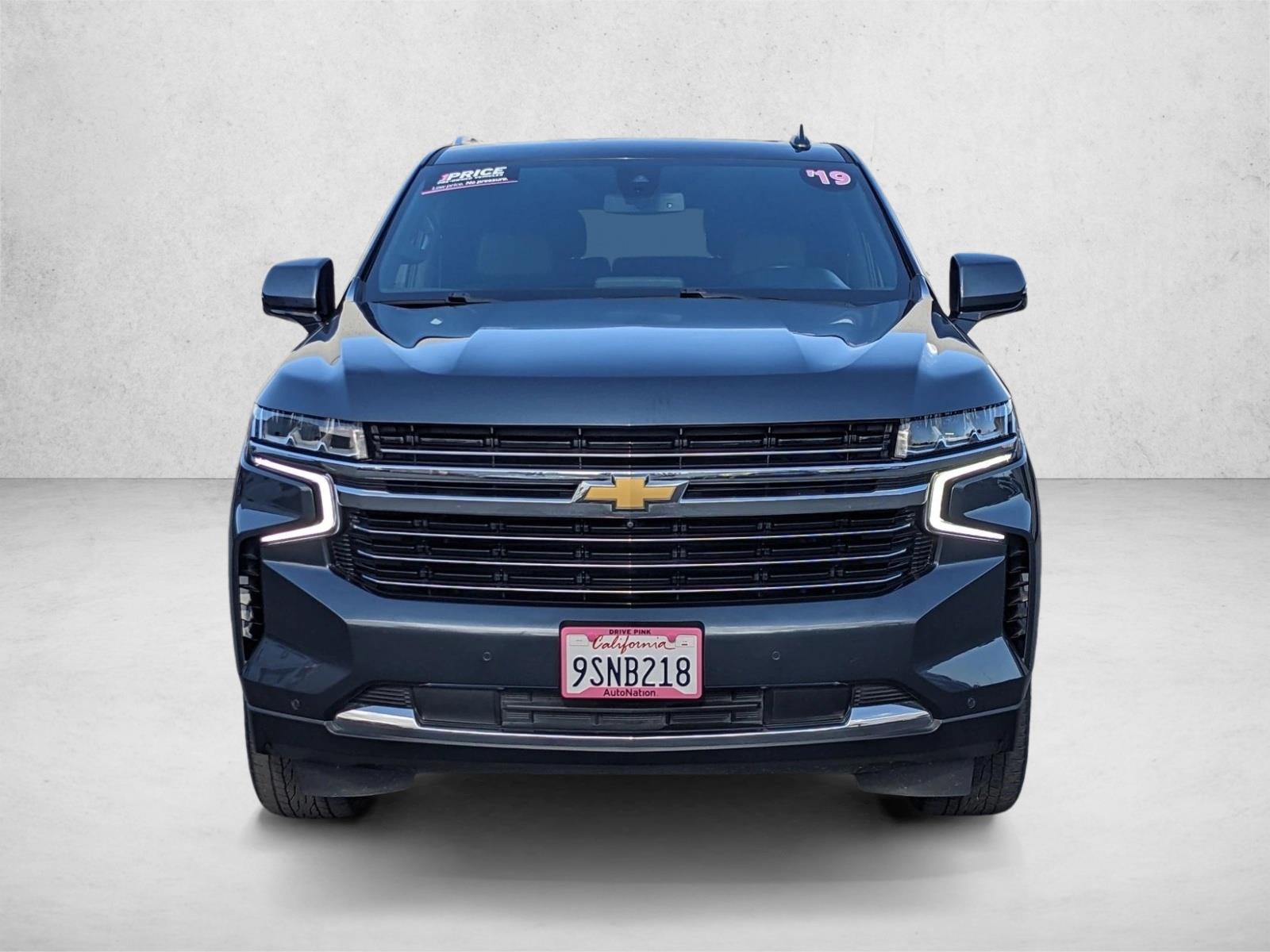 2021 Chevrolet Tahoe LT photo 2