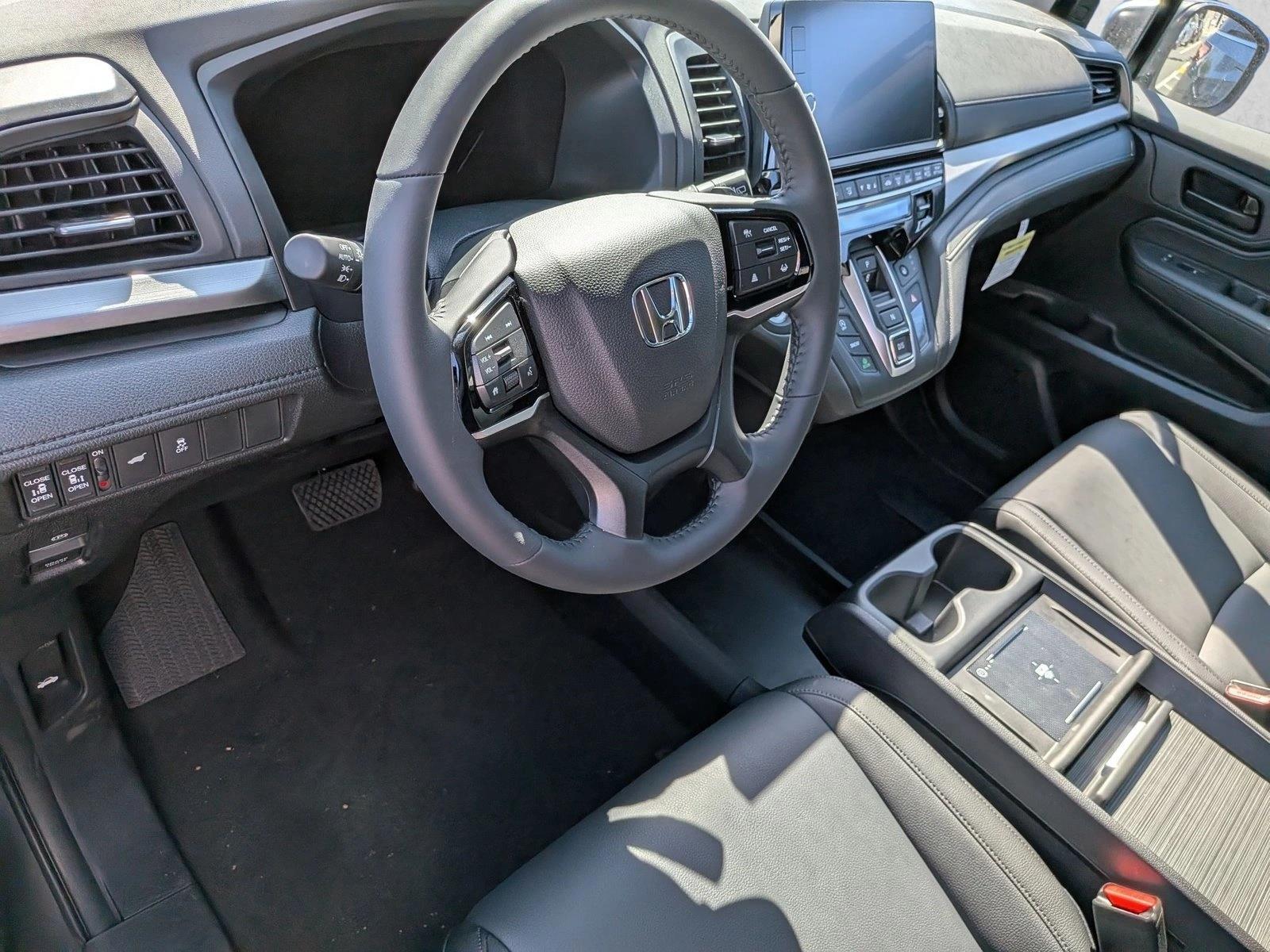 2026 Honda Odyssey EX-L - Photo 3
