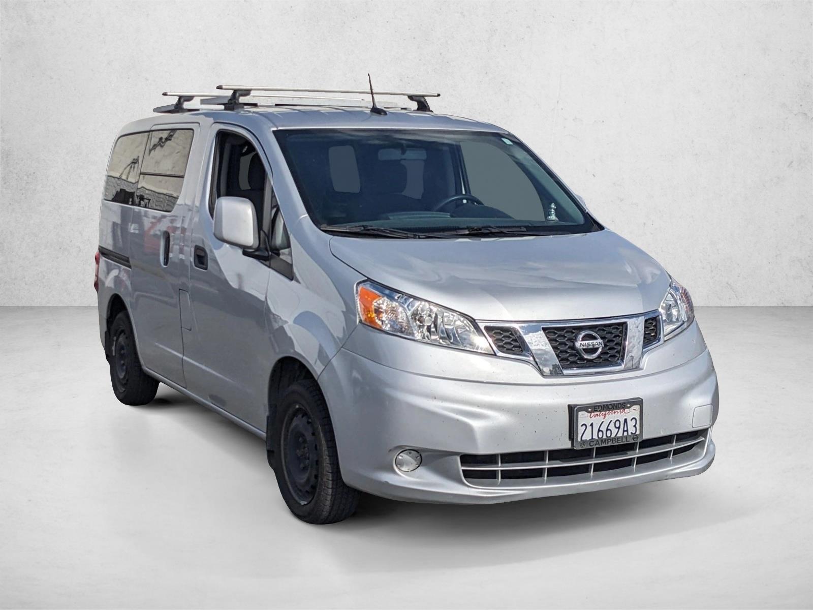 2020 Nissan NV200 SV photo 3