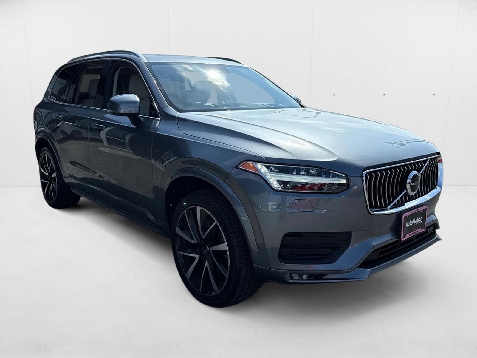 2020 Volvo XC90 T6 Momentum photo 3