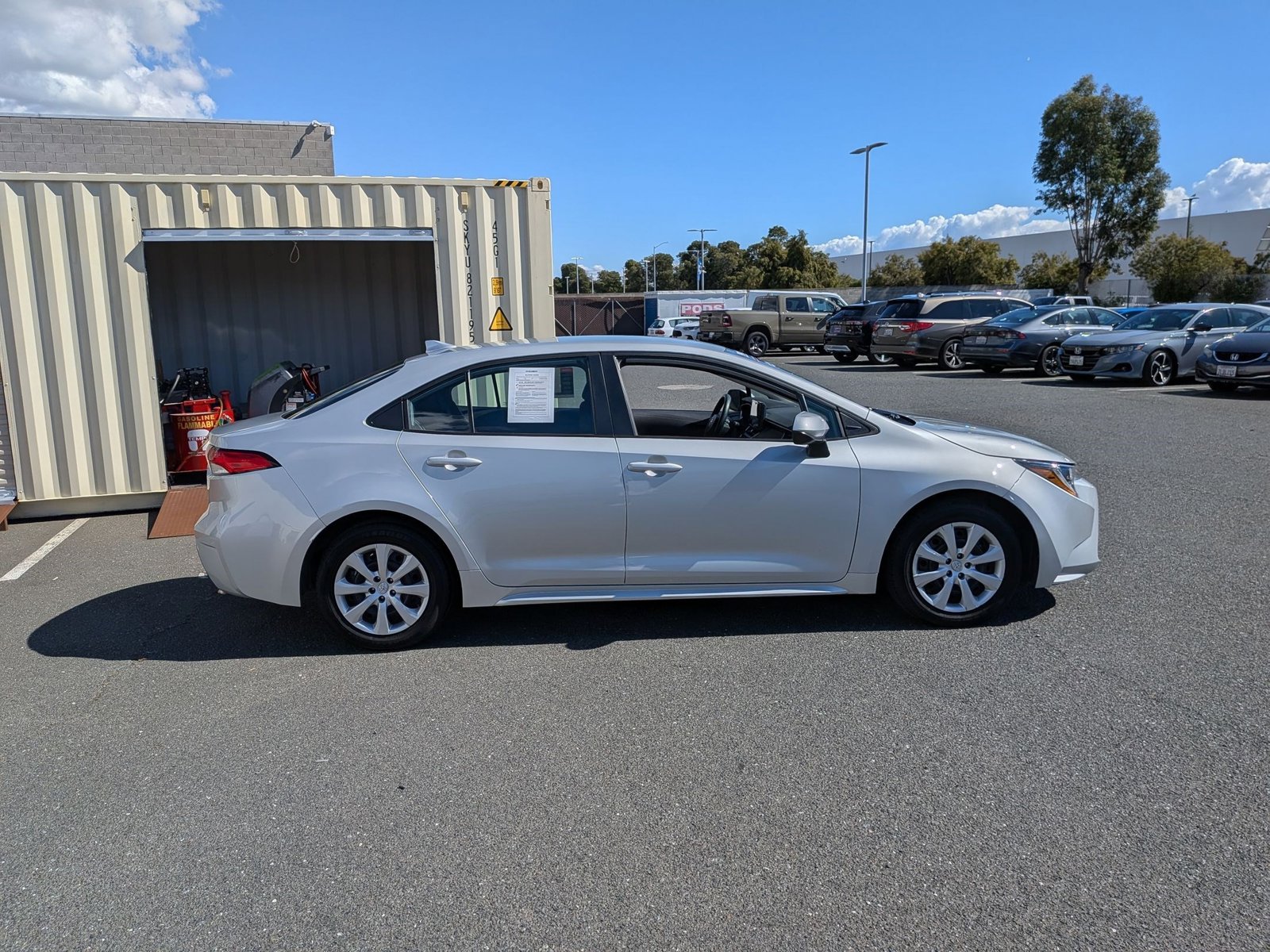 2024 Toyota Corolla LE photo 4