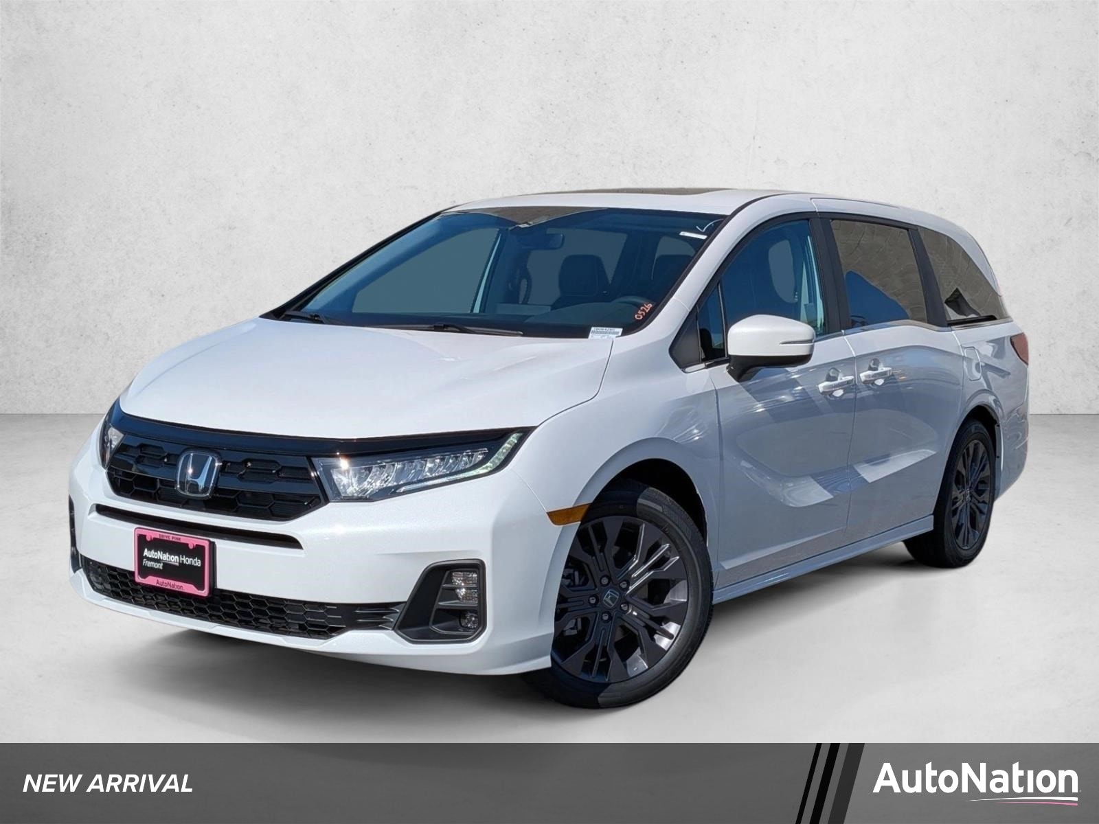 2026 Honda Odyssey Touring's photo