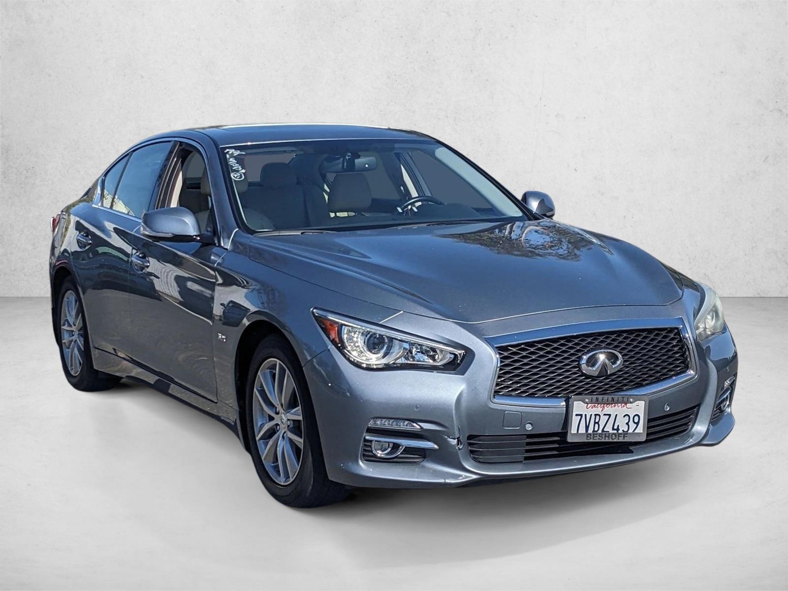 2016 Infiniti Q50 3.0t Premium photo 3