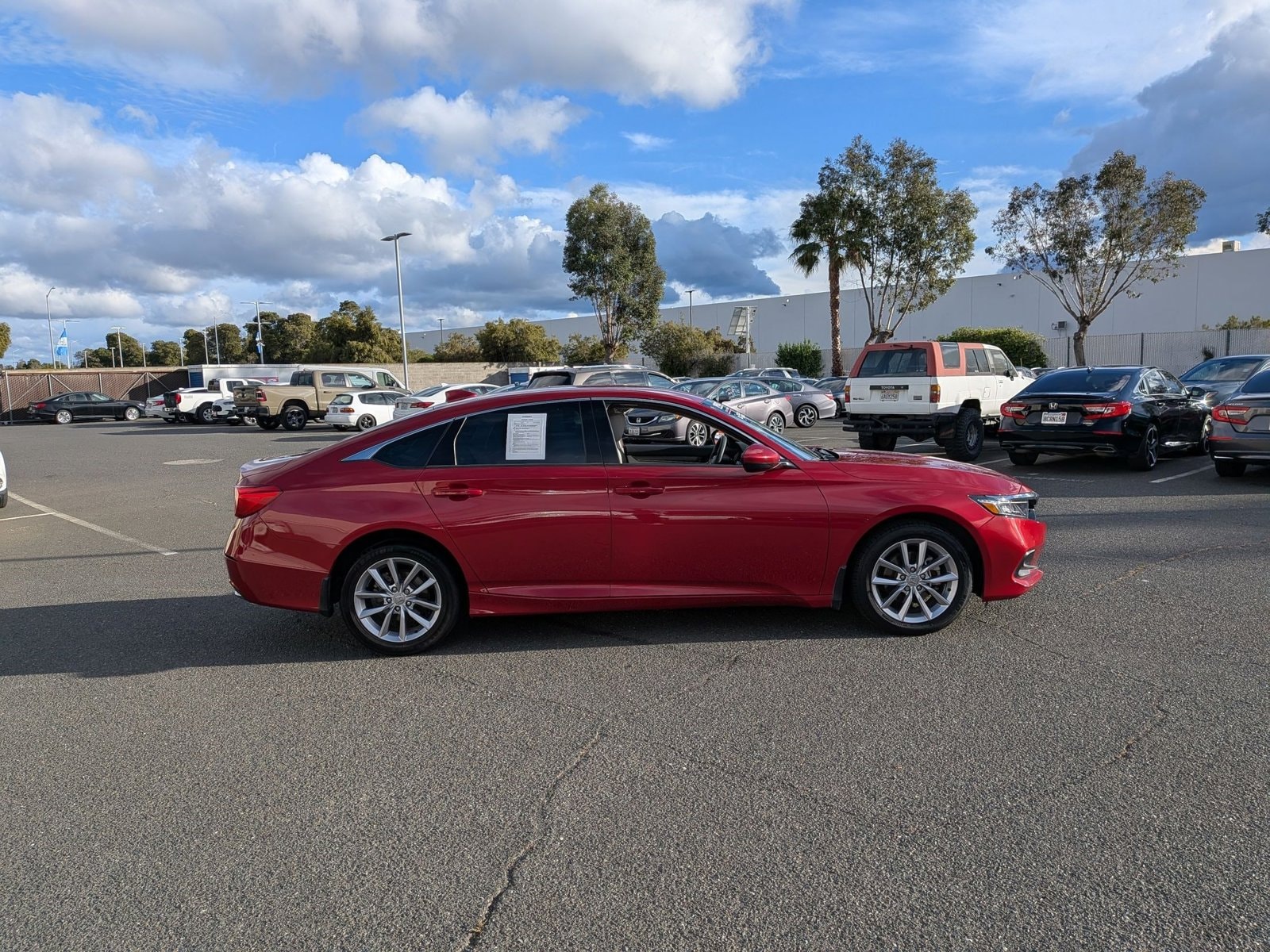 2022 Honda Accord LX 1.5T photo 4