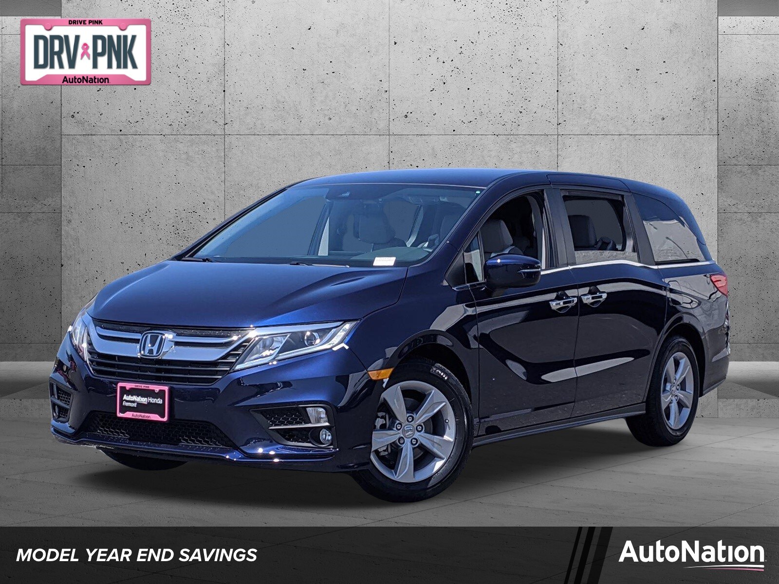 obsidian blue honda odyssey