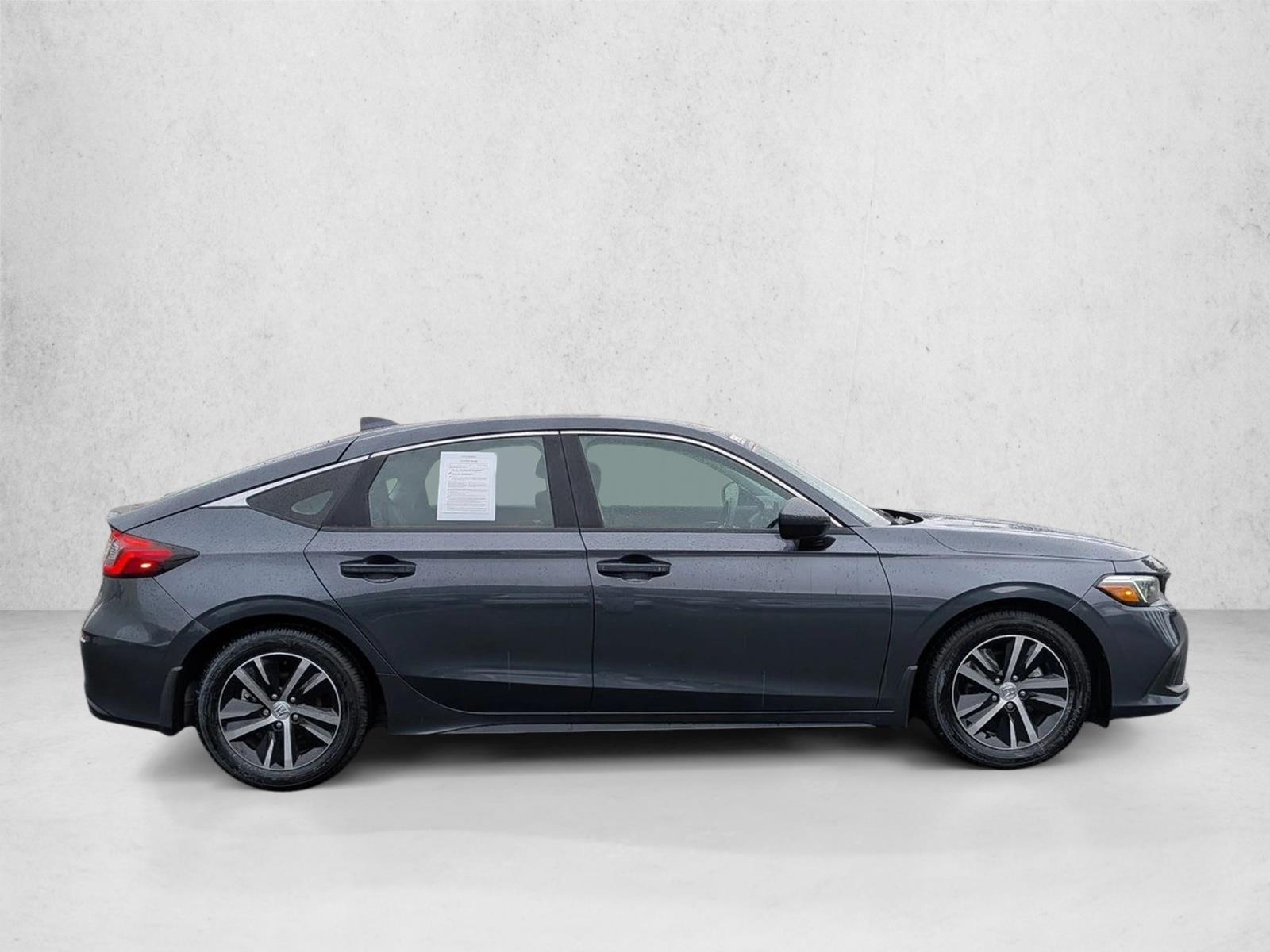 2022 Honda Civic LX Hatchback photo 4