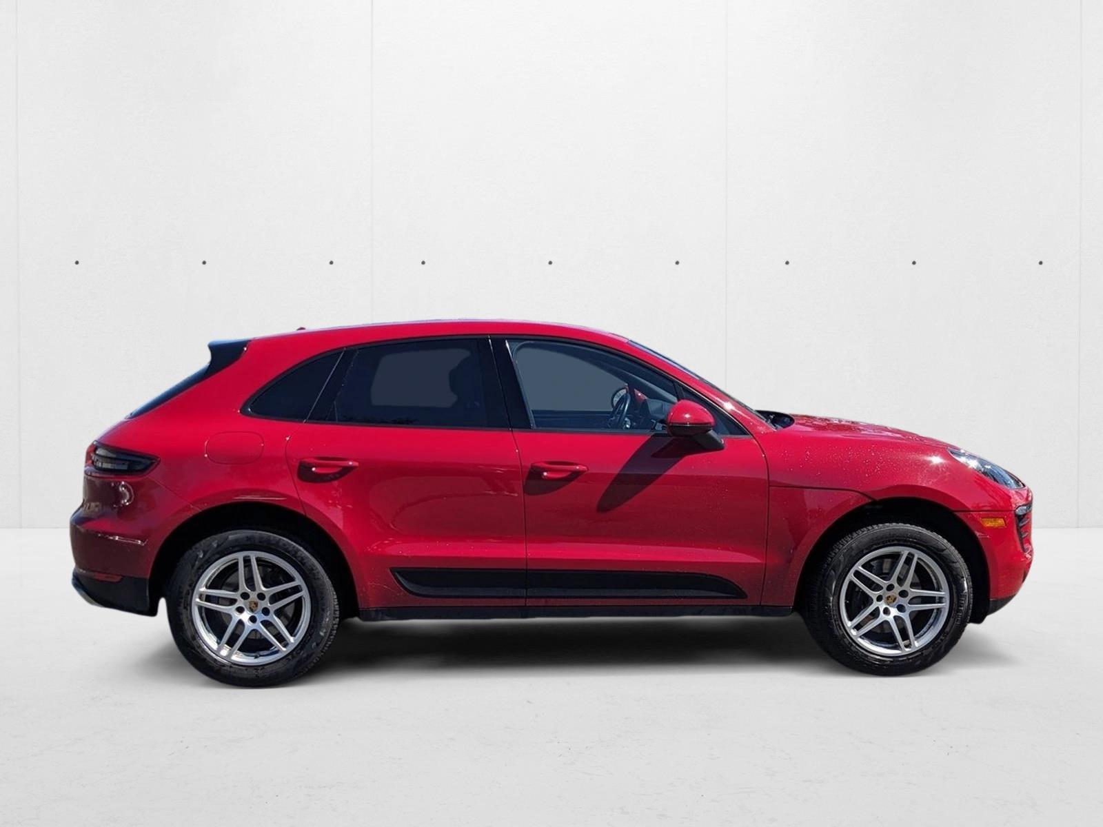 2018 Porsche Macan photo 4
