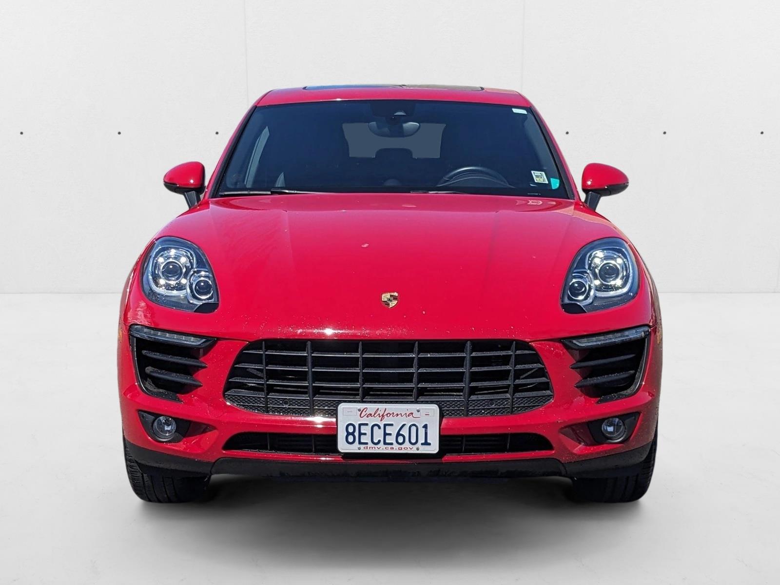 2018 Porsche Macan photo 2