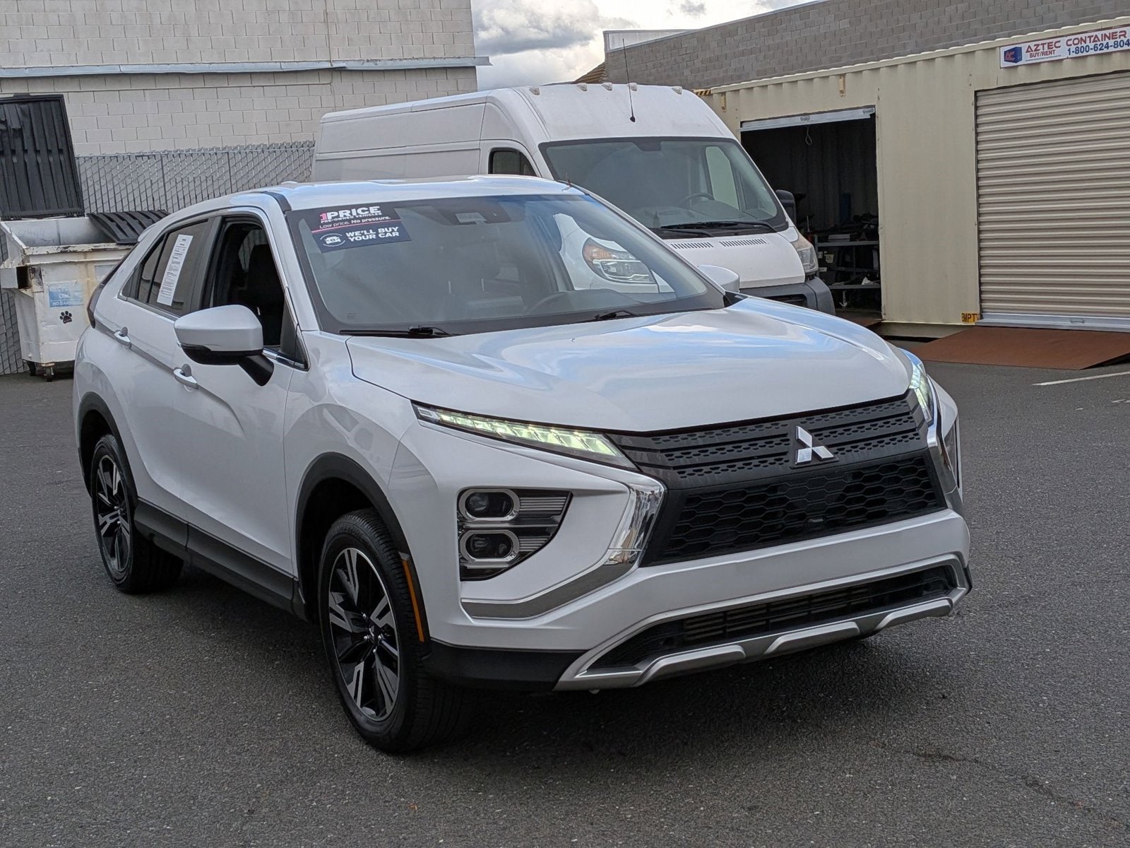 2024 Mitsubishi Eclipse Cross SE photo 3