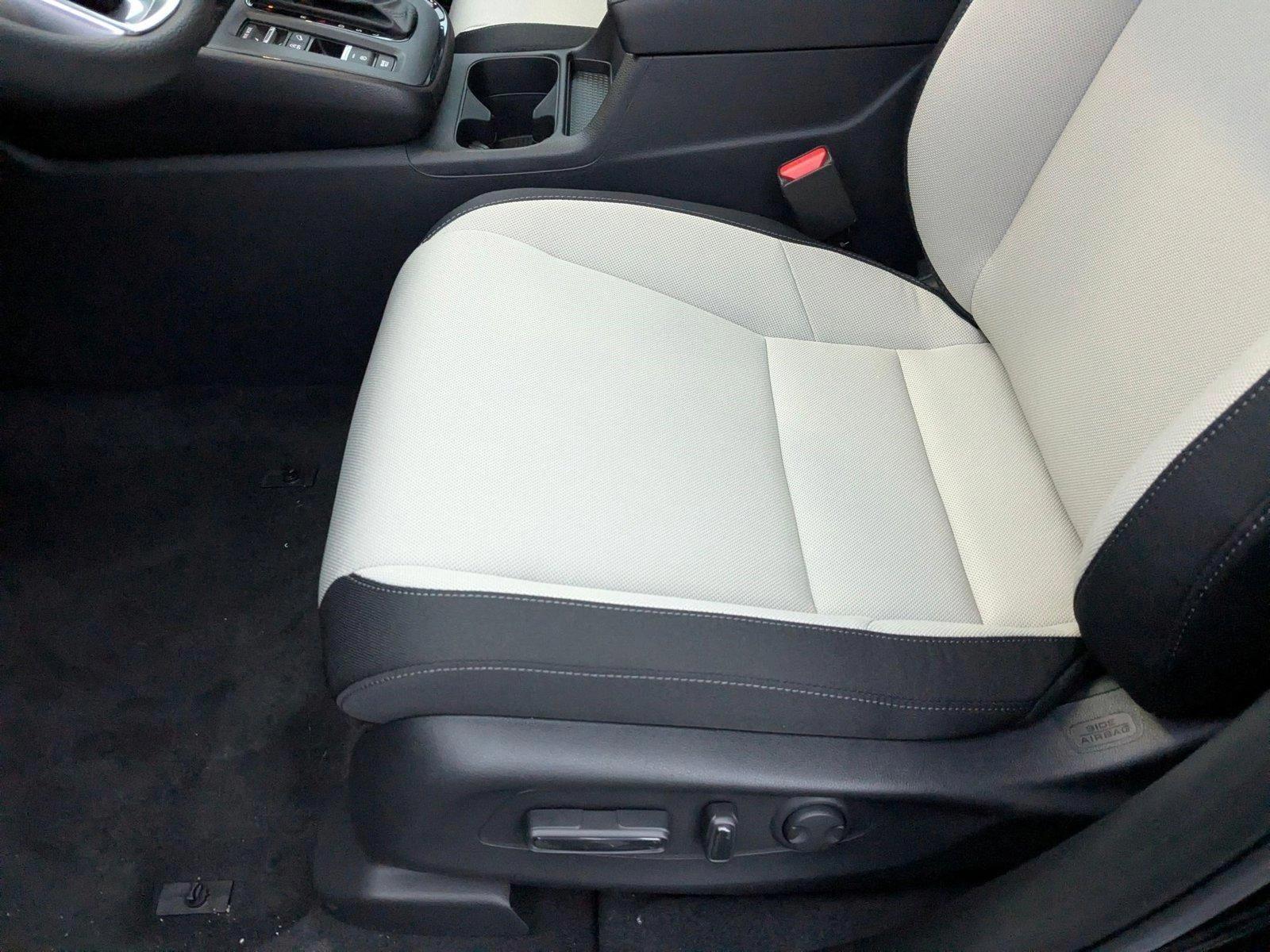 2025 Honda CR-V EX photo 4
