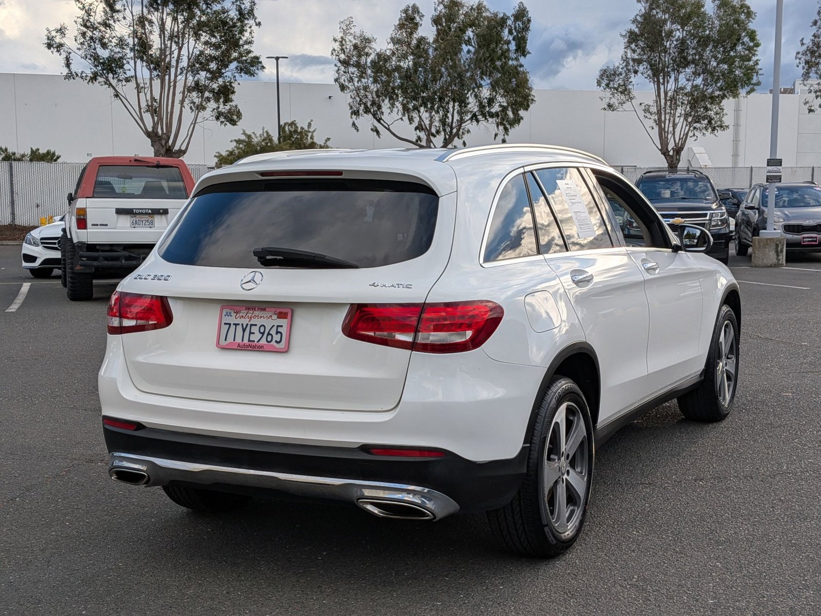 2016 Mercedes-Benz GLC 300 4MATIC photo 4