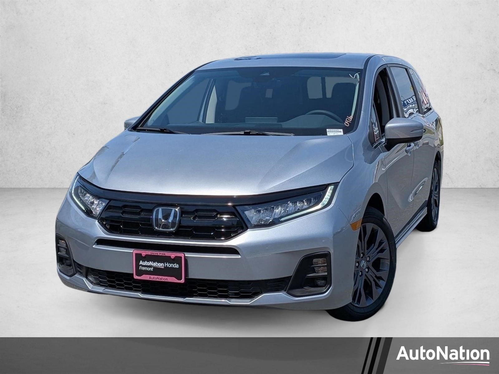 2026 Honda Odyssey Touring's photo
