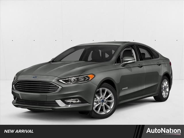 2018 Ford Fusion SE's photo