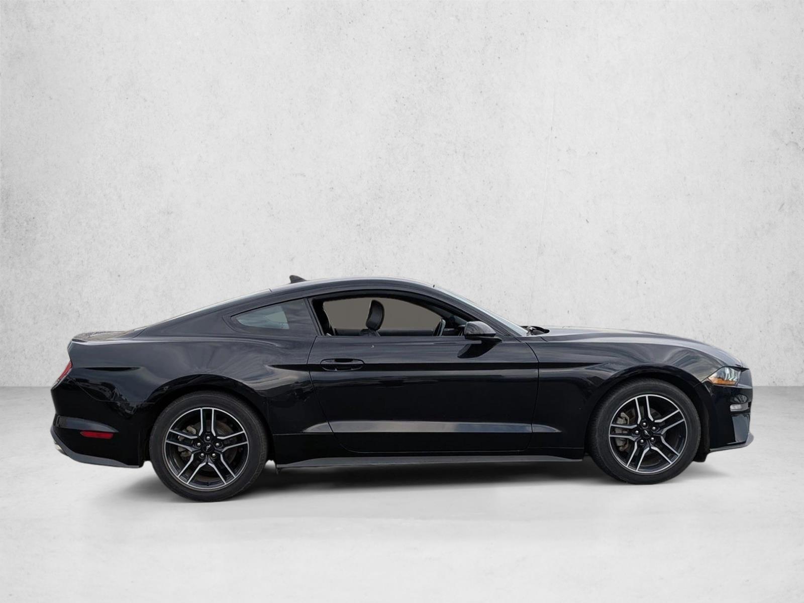 2023 Ford Mustang EcoBoost Premium photo 4