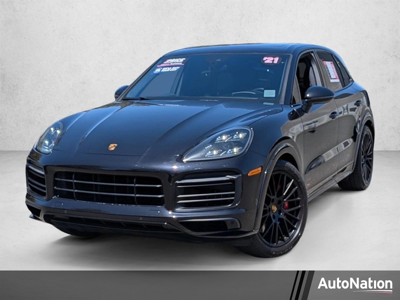 2021 Porsche Cayenne GTS's photo