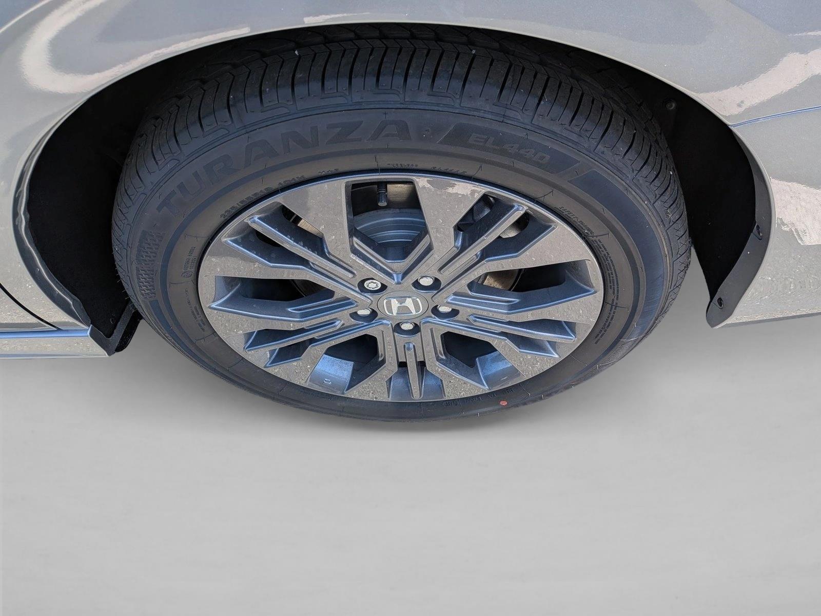 2026 Honda Odyssey Touring - Photo 9