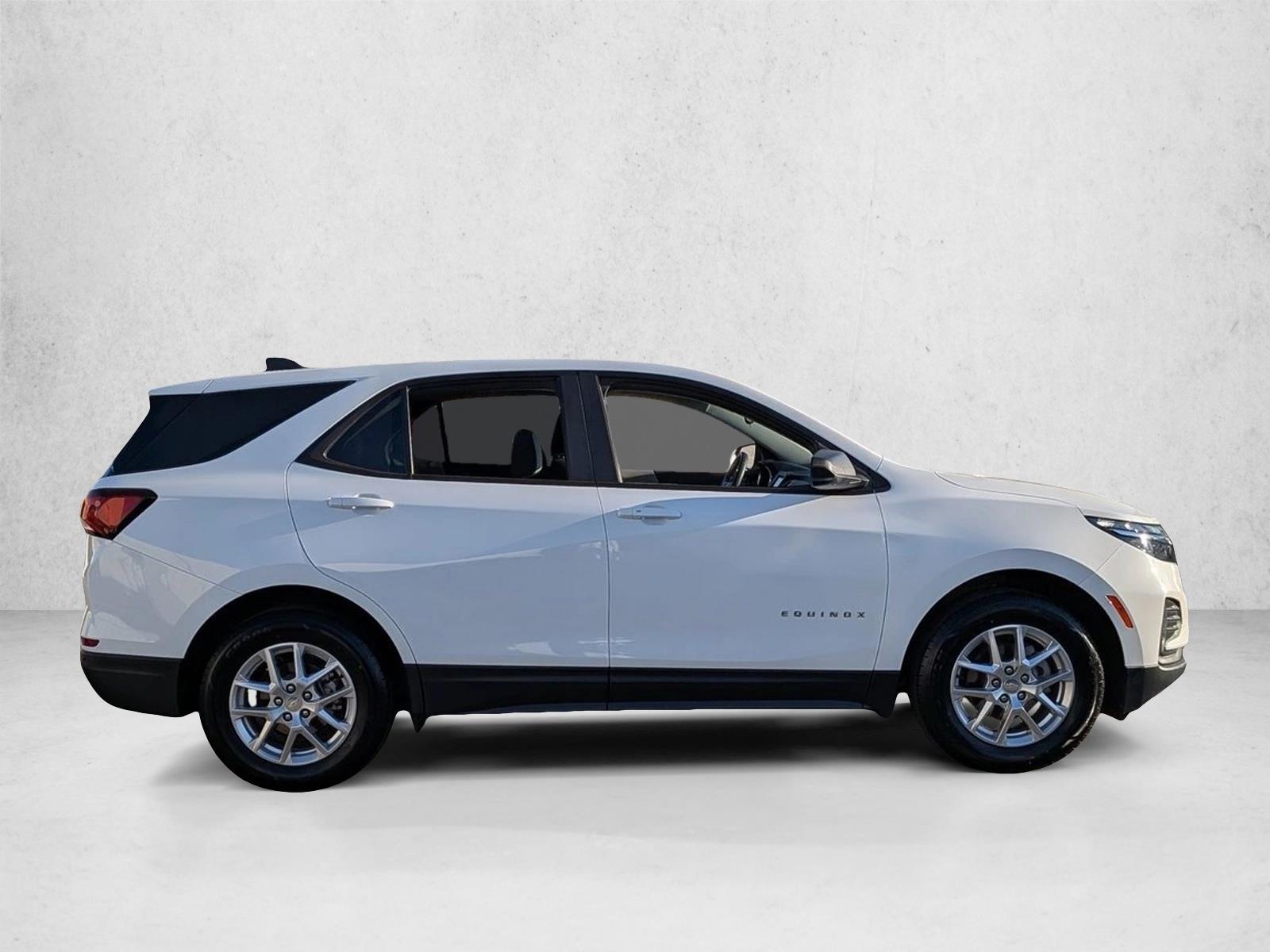 2023 Chevrolet Equinox LS w/1LS photo 4