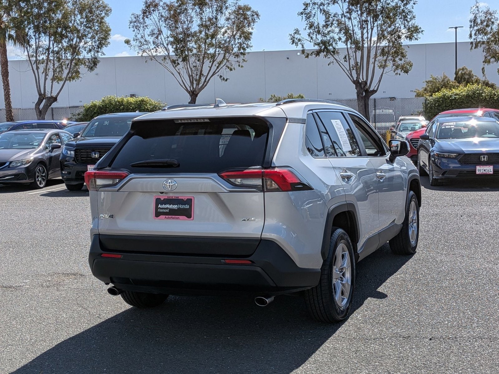 2024 Toyota RAV4 XLE photo 5
