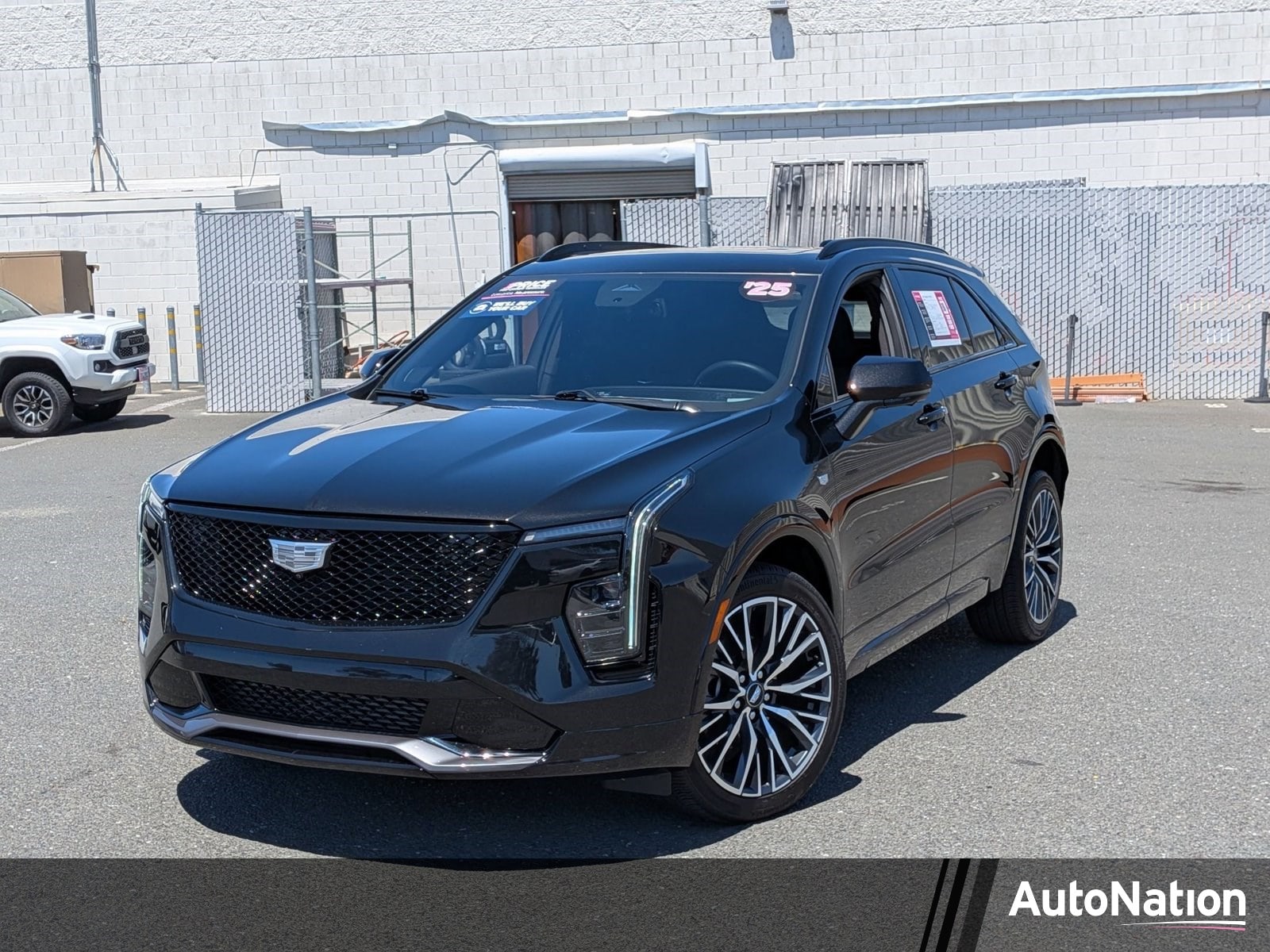 2025 Cadillac XT4 Sport's photo