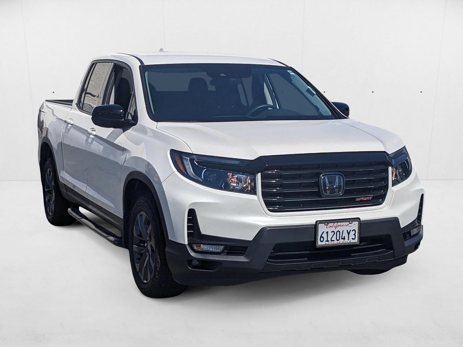 2023 Honda Ridgeline Sport photo 3