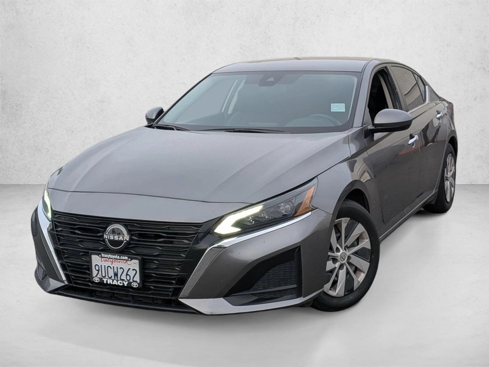 2023 Nissan Altima S's photo