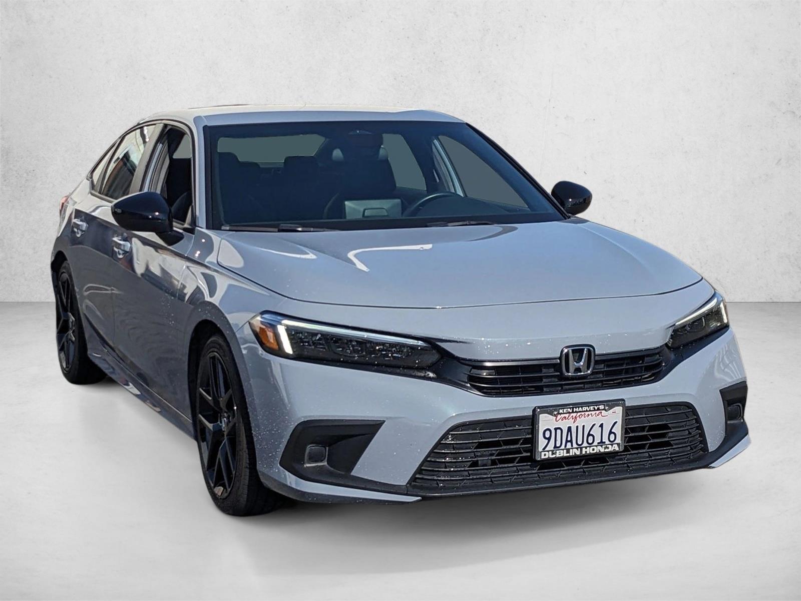 2022 Honda Civic Sport photo 3