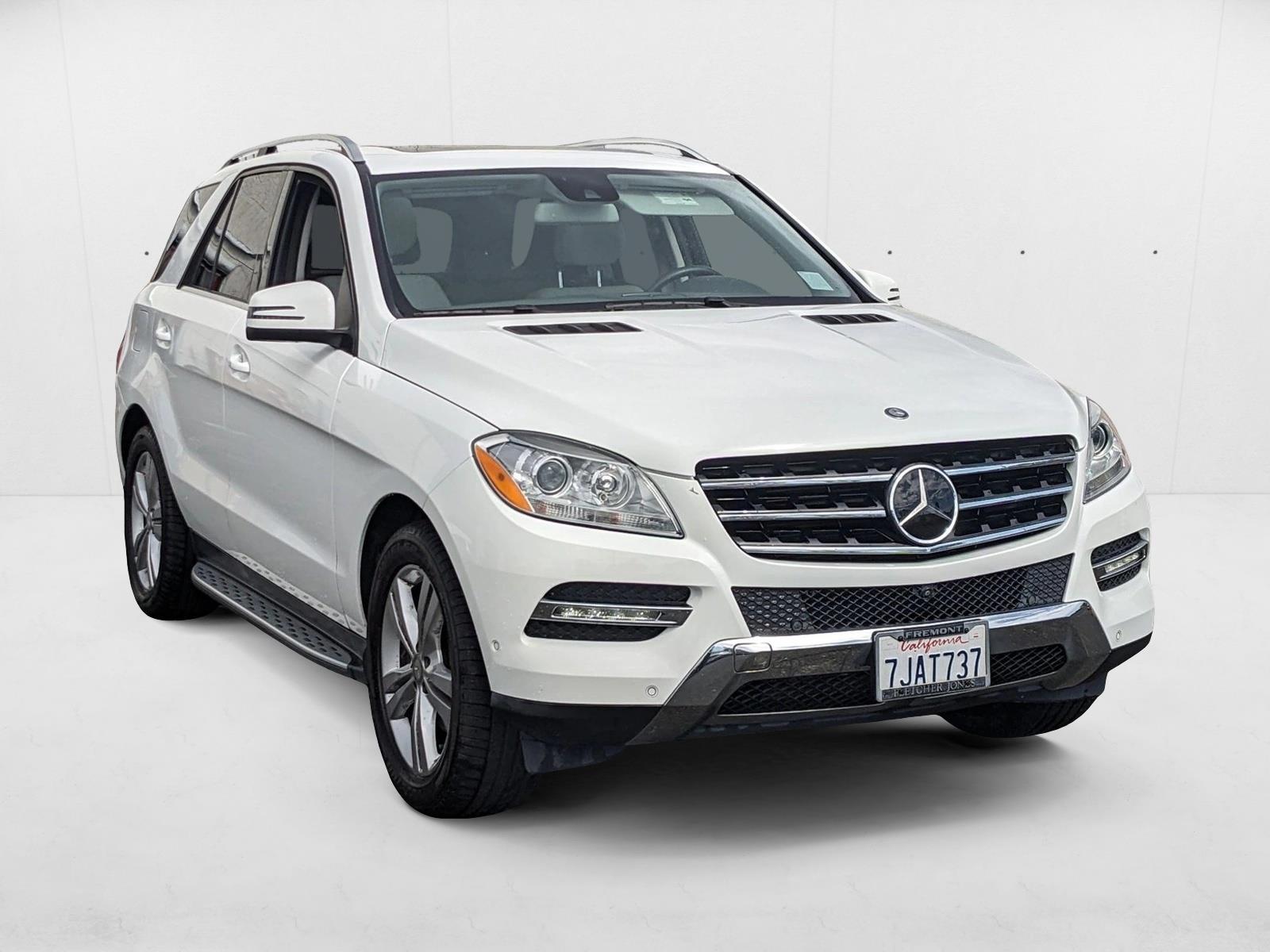 2015 Mercedes Benz ML 350 4MATIC photo 3