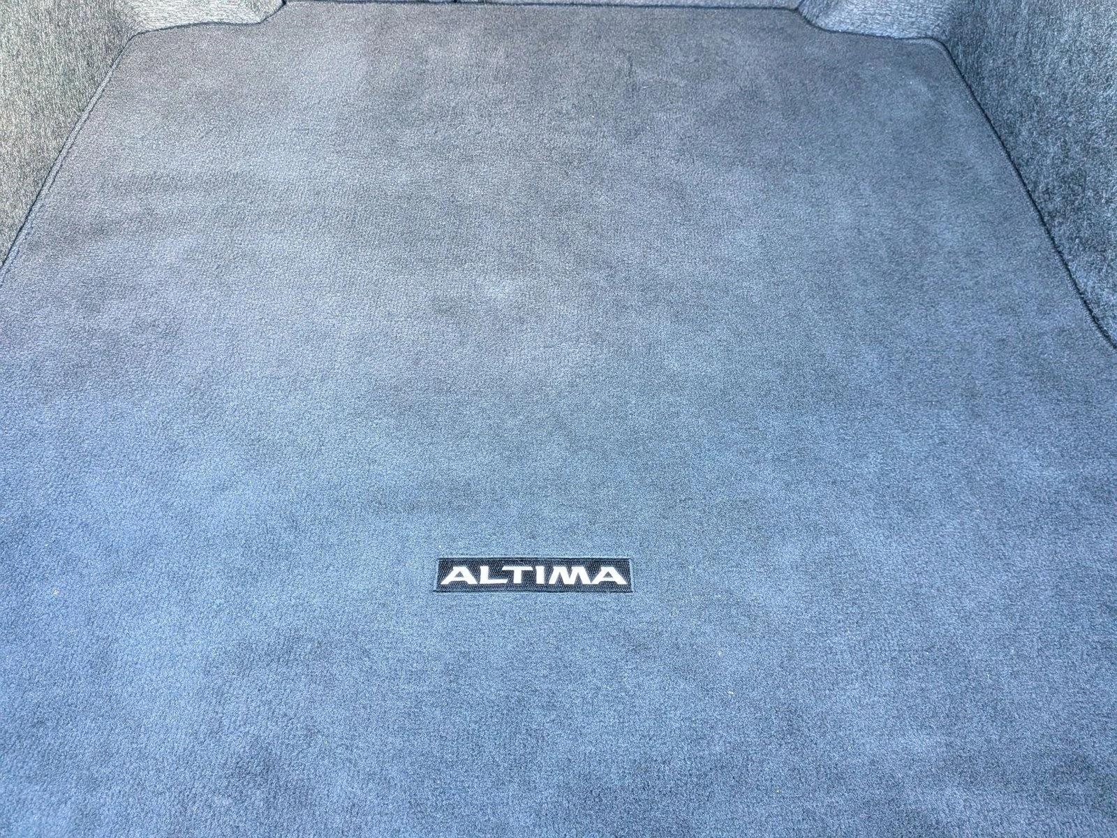 2023 Nissan Altima 2.5 SV photo 6