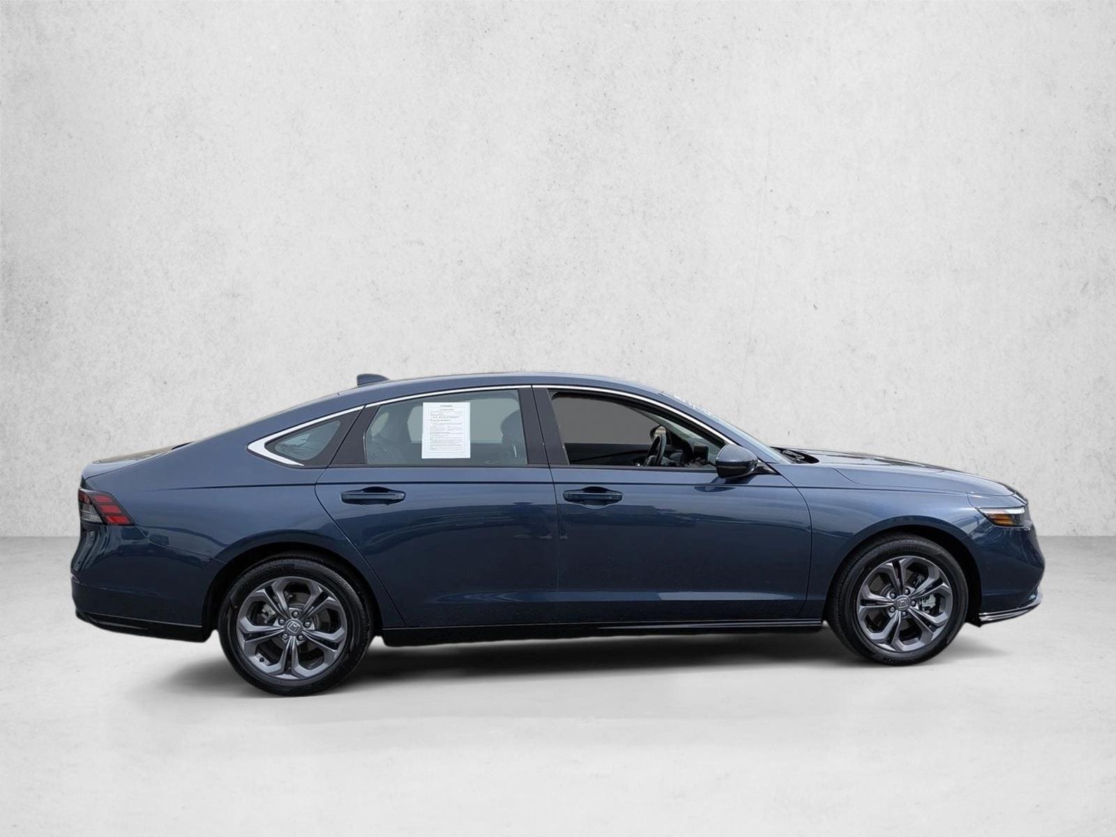 2025 Honda Accord Hybrid EX-L photo 4