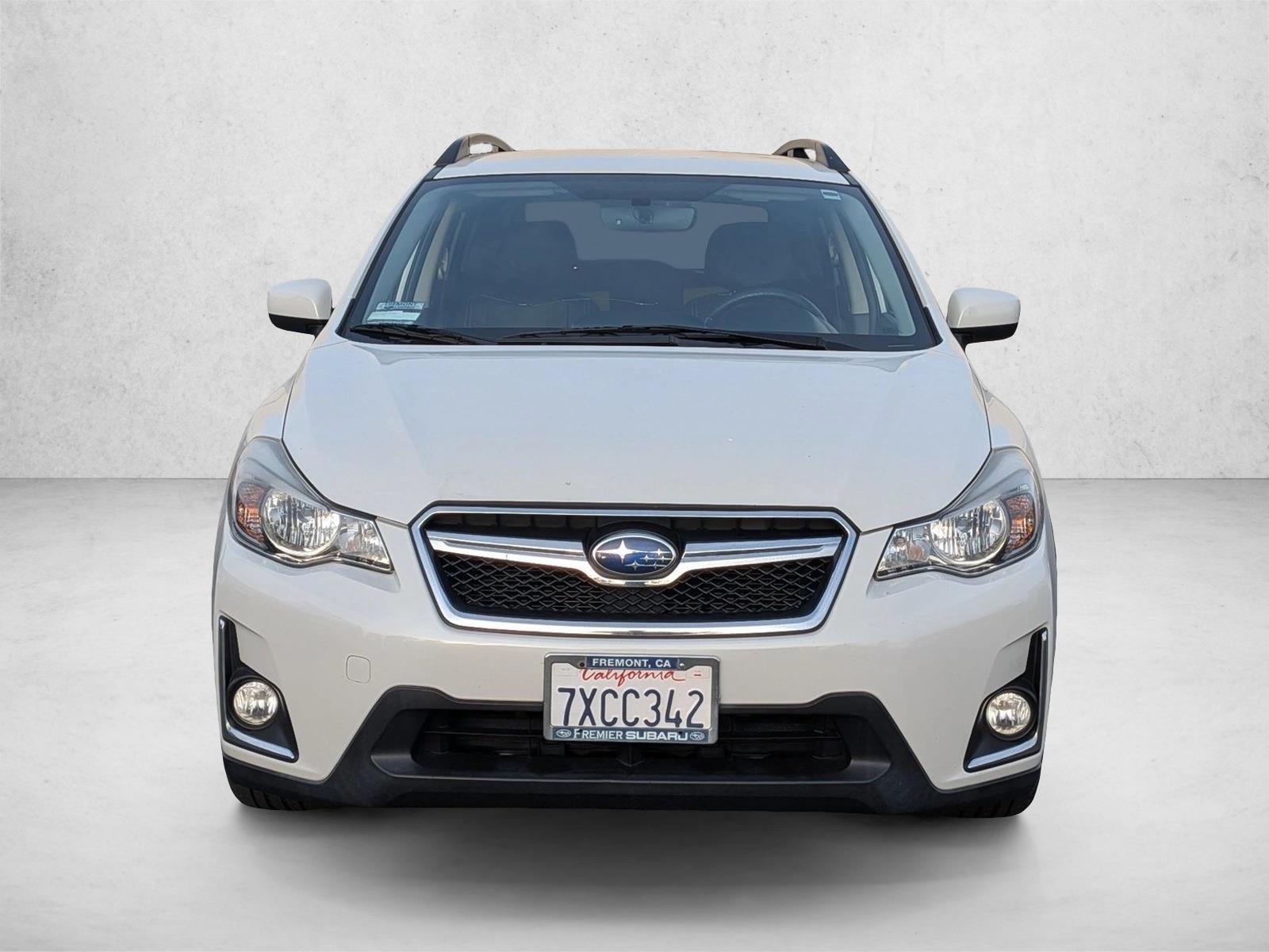 2017 Subaru Crosstrek 2.0i Premium photo 2